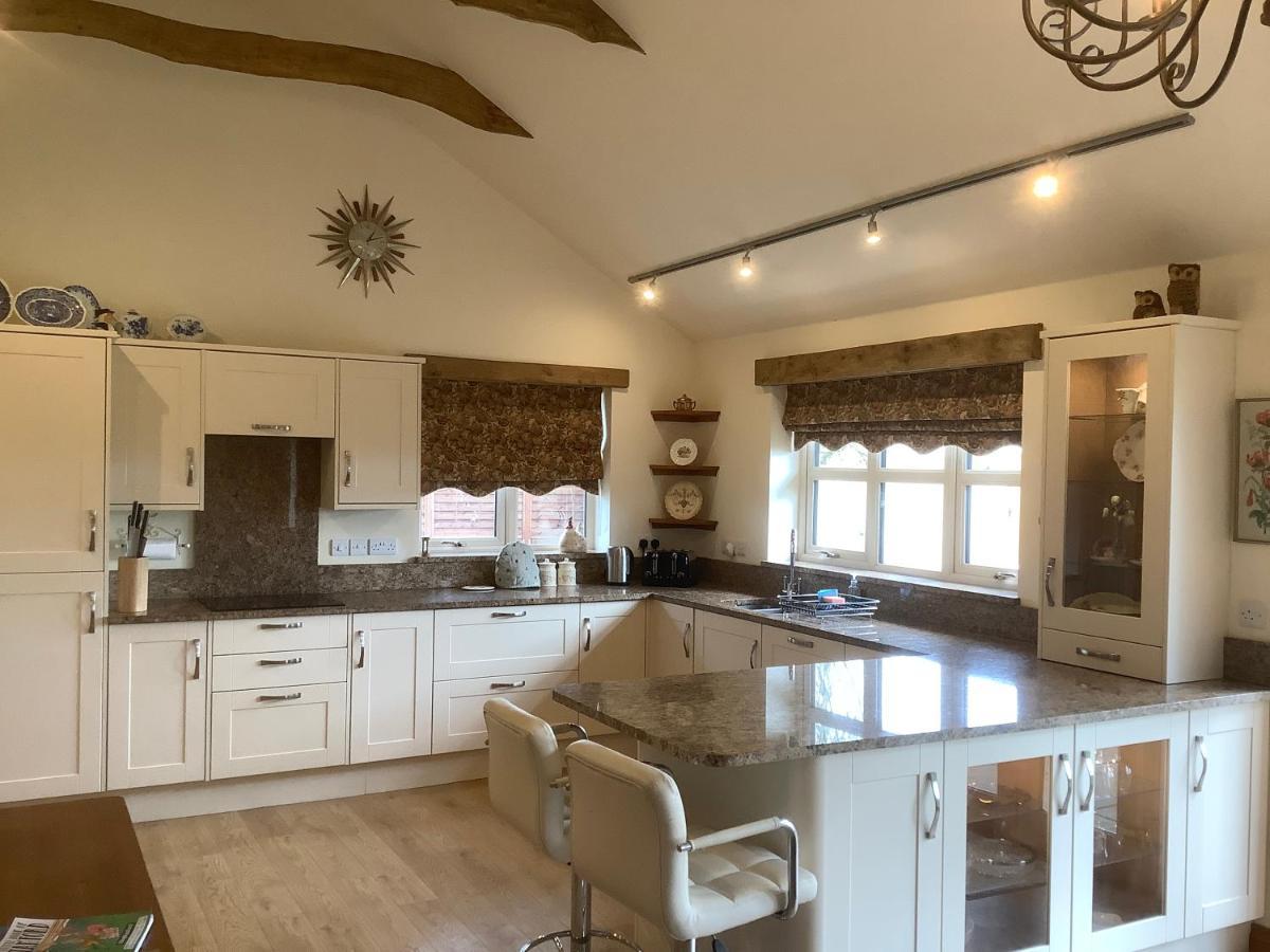 Orchard Cottage, Clematis Cottages, Stamford. Accessible Luxury Home. Extérieur photo